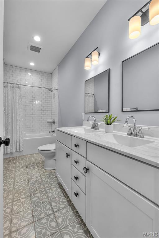 2544 Copperfield Court Property Photo 20