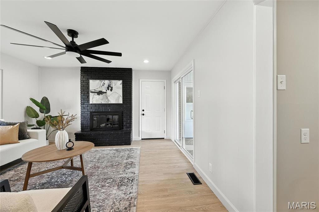 11220 Trieste Drive Property Photo 9