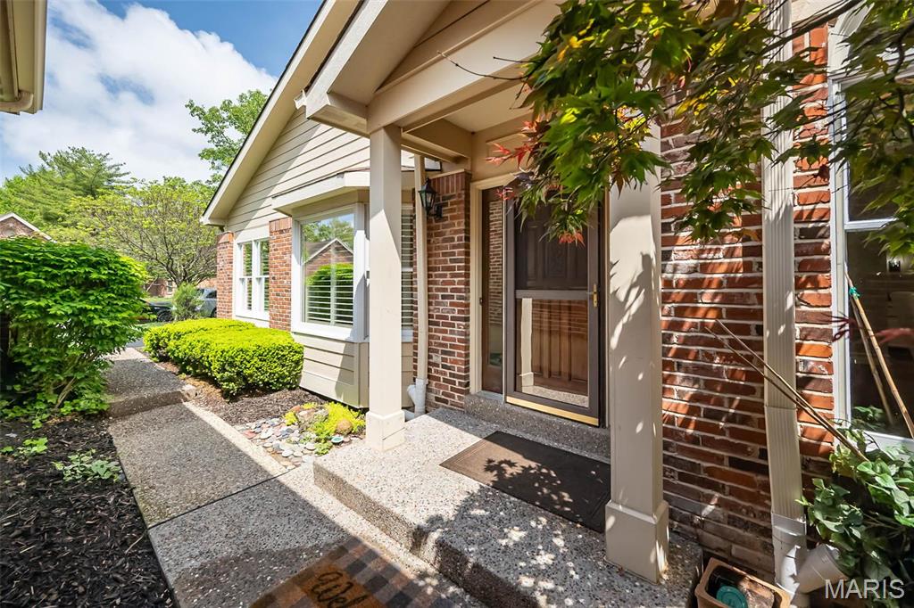 1627 Timberlake Manor Parkway Property Photo 1