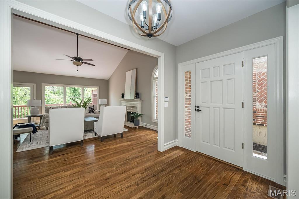 1627 Timberlake Manor Parkway Property Photo 4