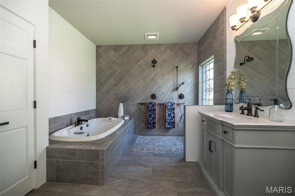 1627 Timberlake Manor Parkway Property Photo 30