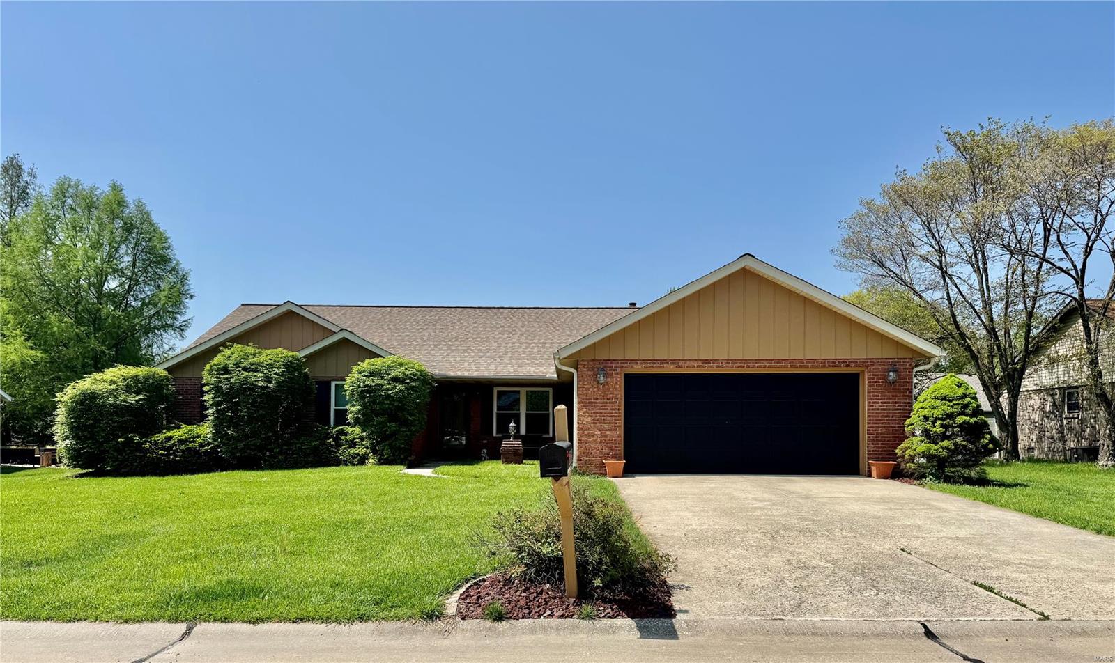 1725 Spruce Hill Drive Property Photo