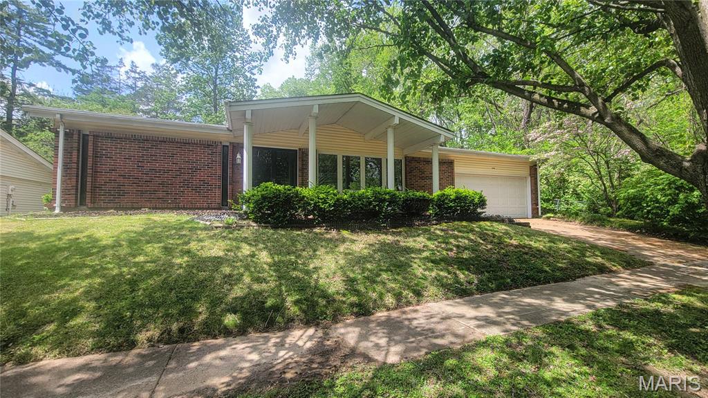 5489 Limerick Drive Property Photo 1