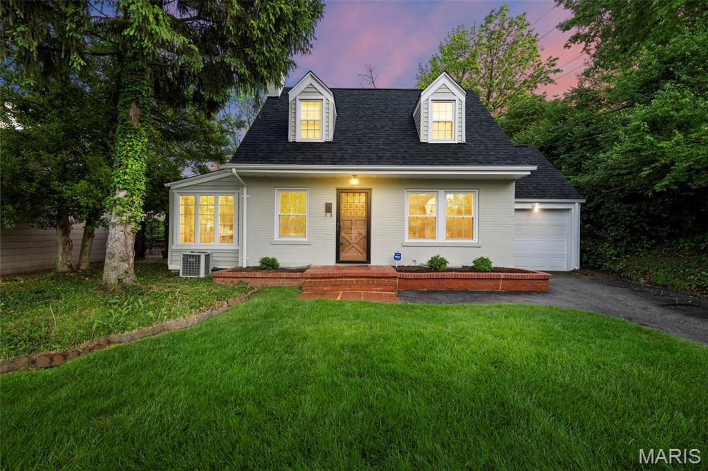 6 Stratford Lane Property Photo 1