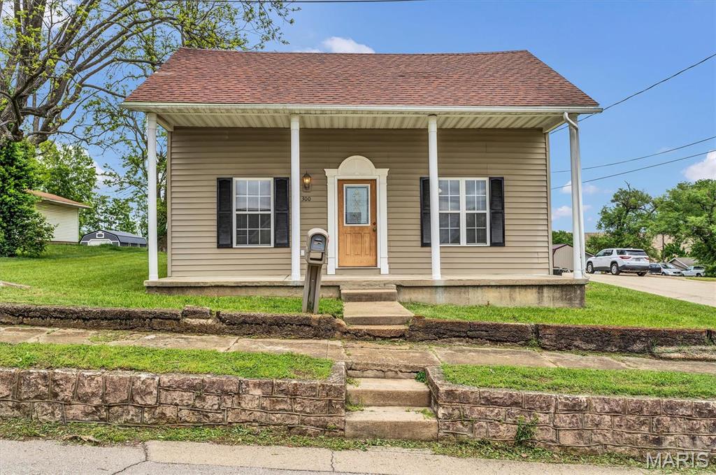 300 Watts Street Property Photo