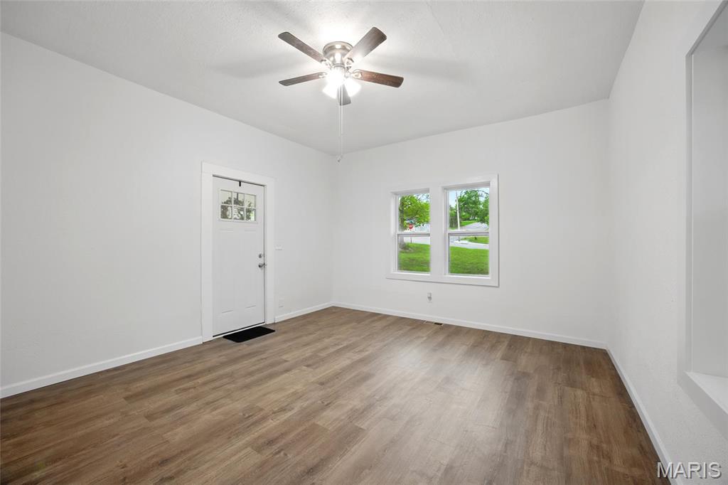 202 N Thomas Street Property Photo 6