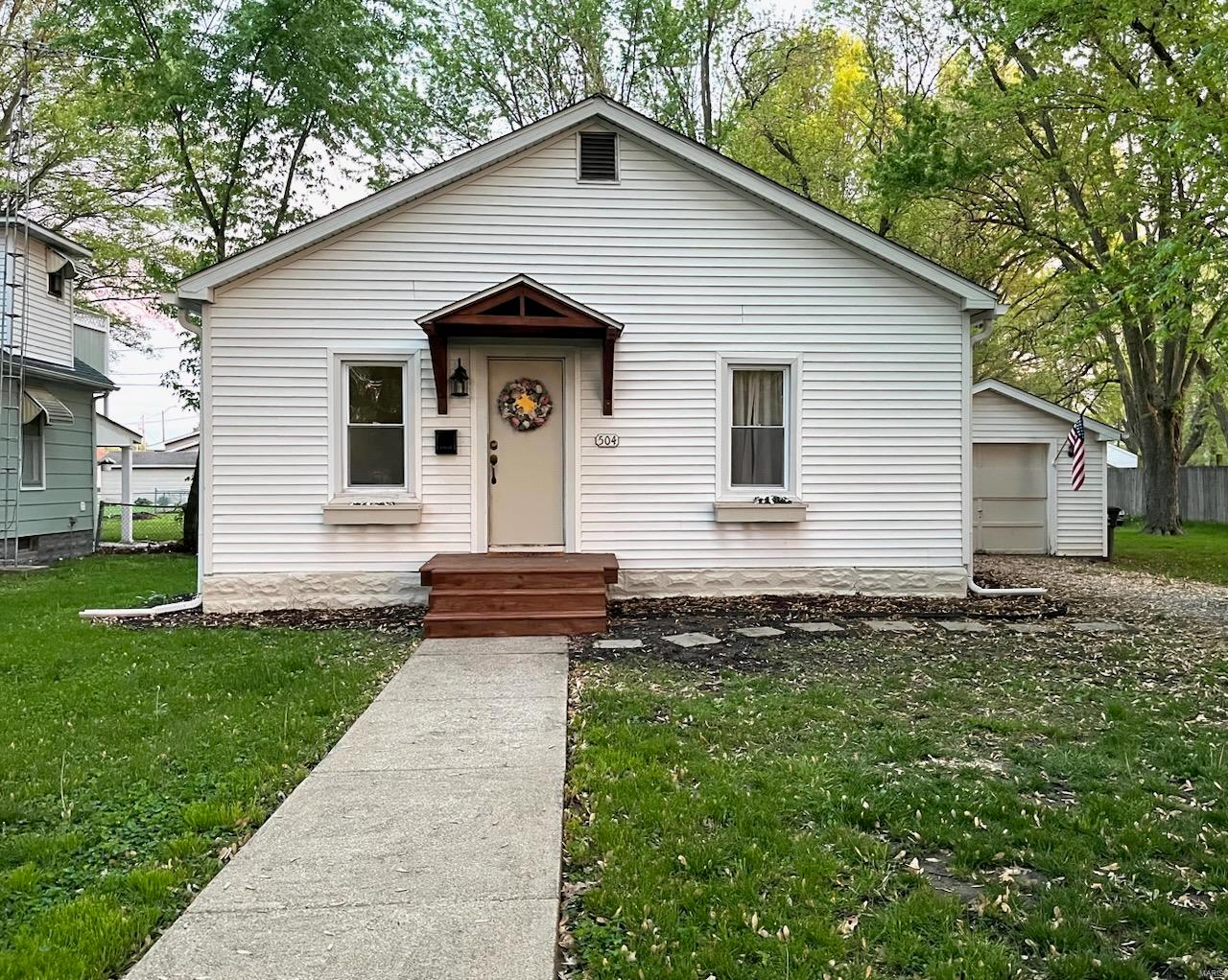 504 Henrietta Street Property Photo