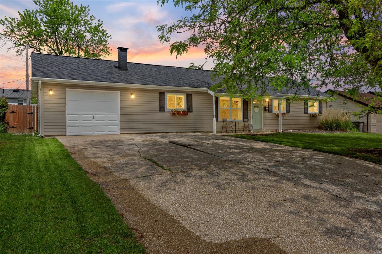 Fort Zumwalt North Real Estate Listings Main Image