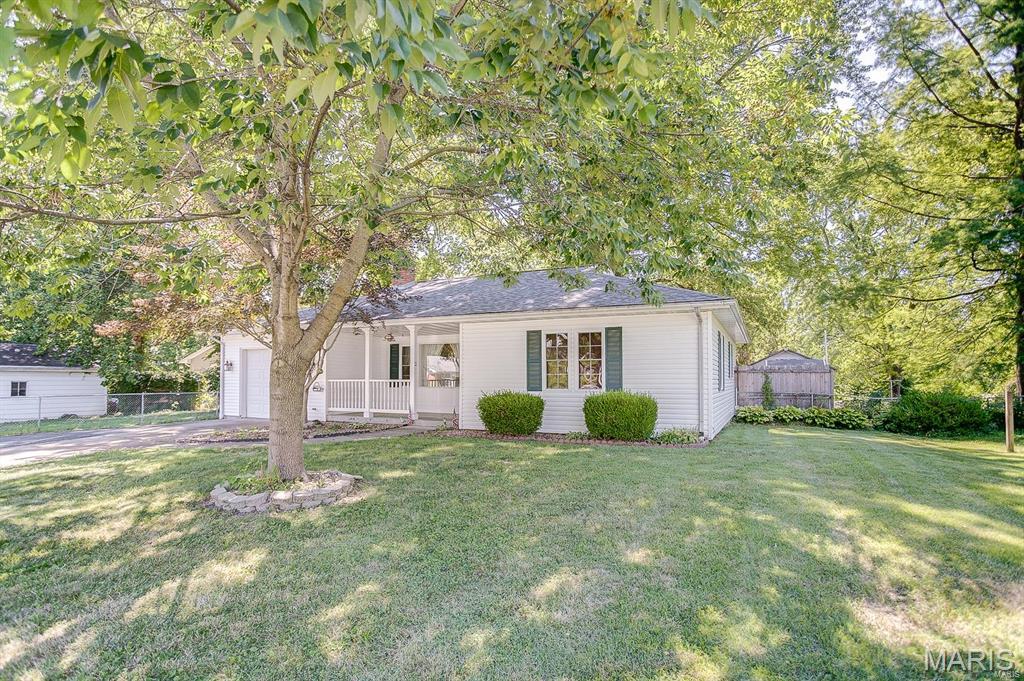 304 Ridgewood Drive Property Photo 1