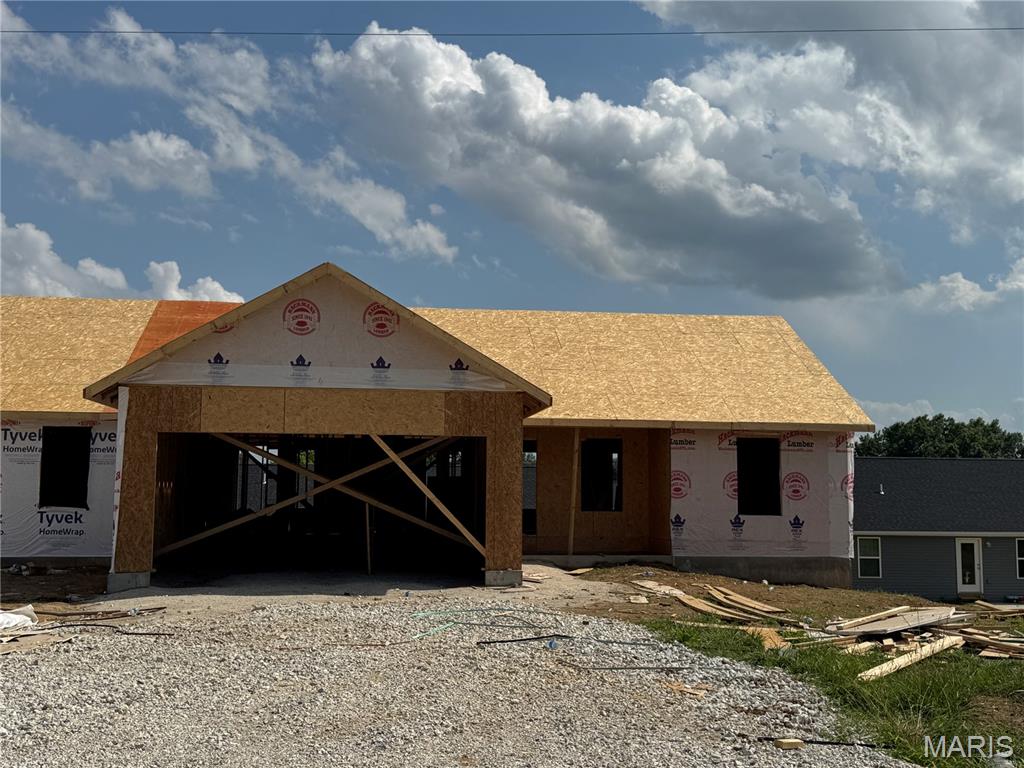 282 Railroad Street Property Photo 1