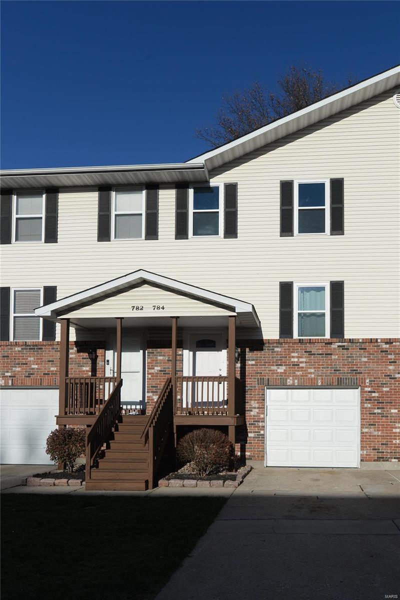 Fort Zumwalt East Real Estate Listings Main Image