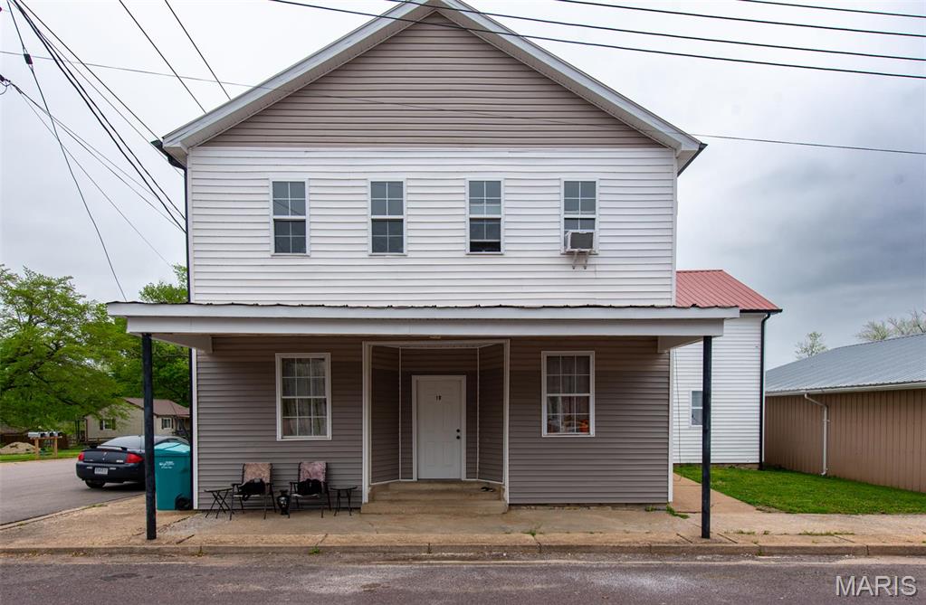 200 S Main Street Property Photo 1
