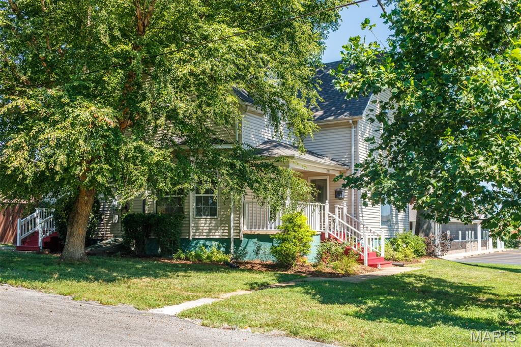218 Walnut Street Property Photo 5
