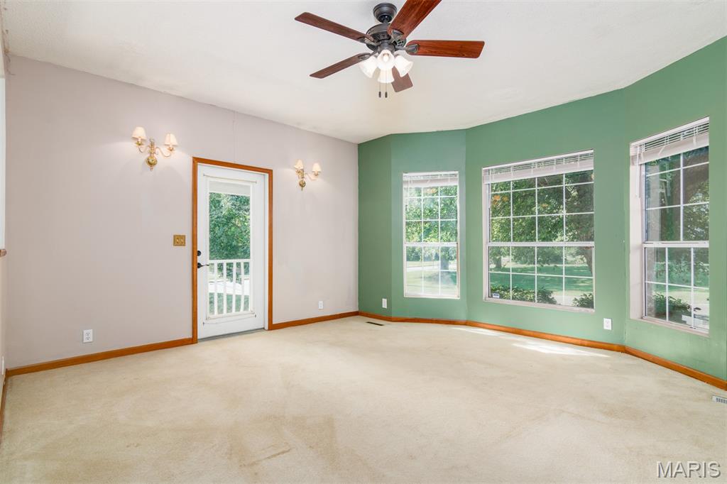 218 Walnut Street Property Photo 9