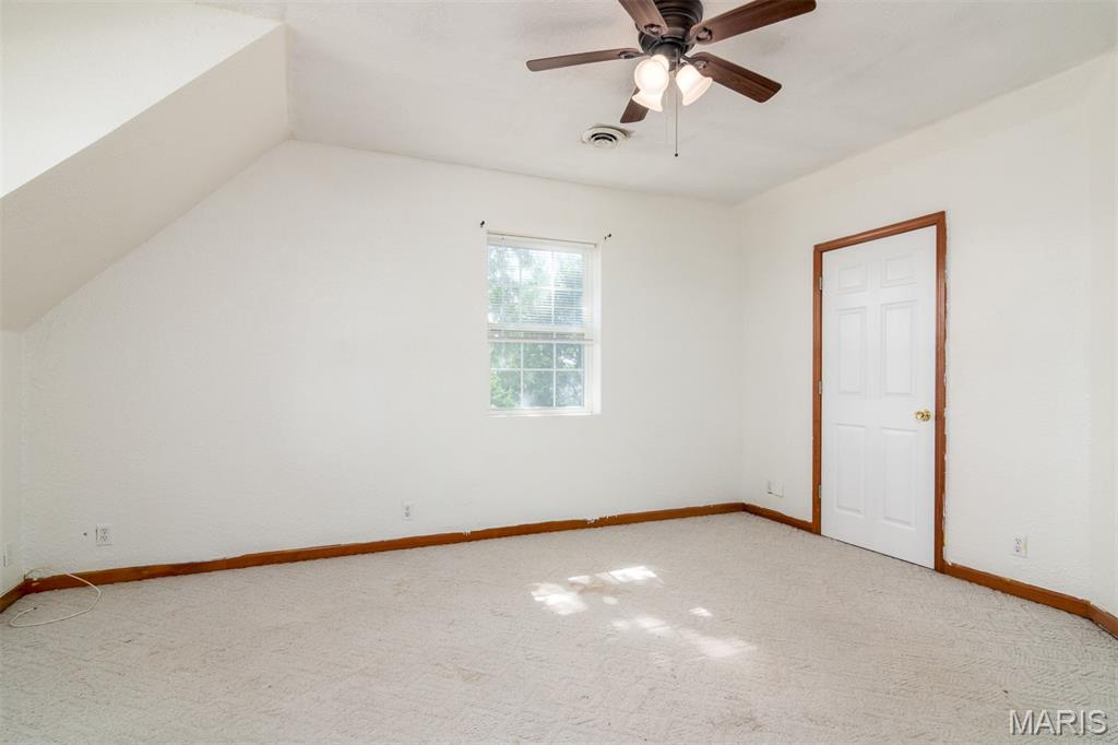 218 Walnut Street Property Photo 31