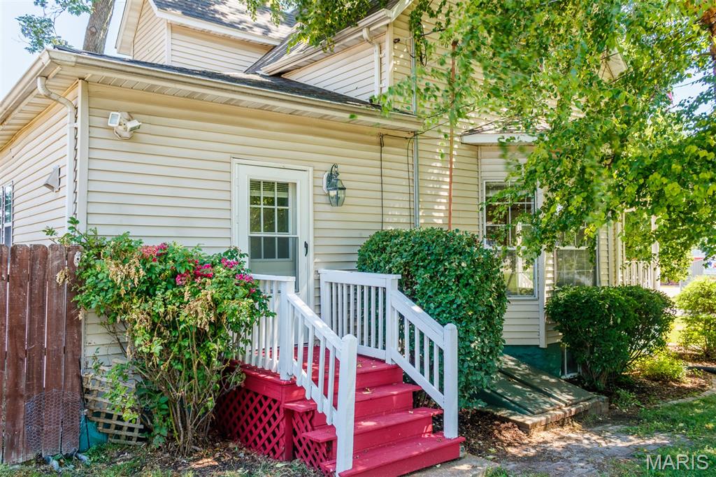 218 Walnut Street Property Photo 35