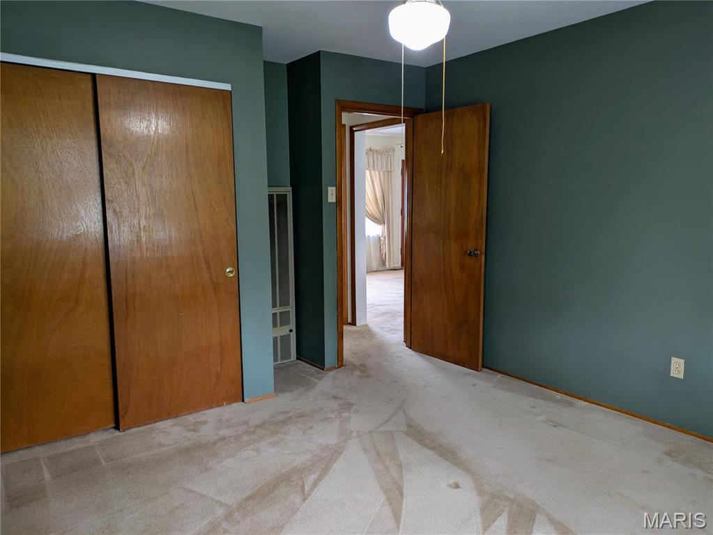 824 Loekes Drive Property Photo 6