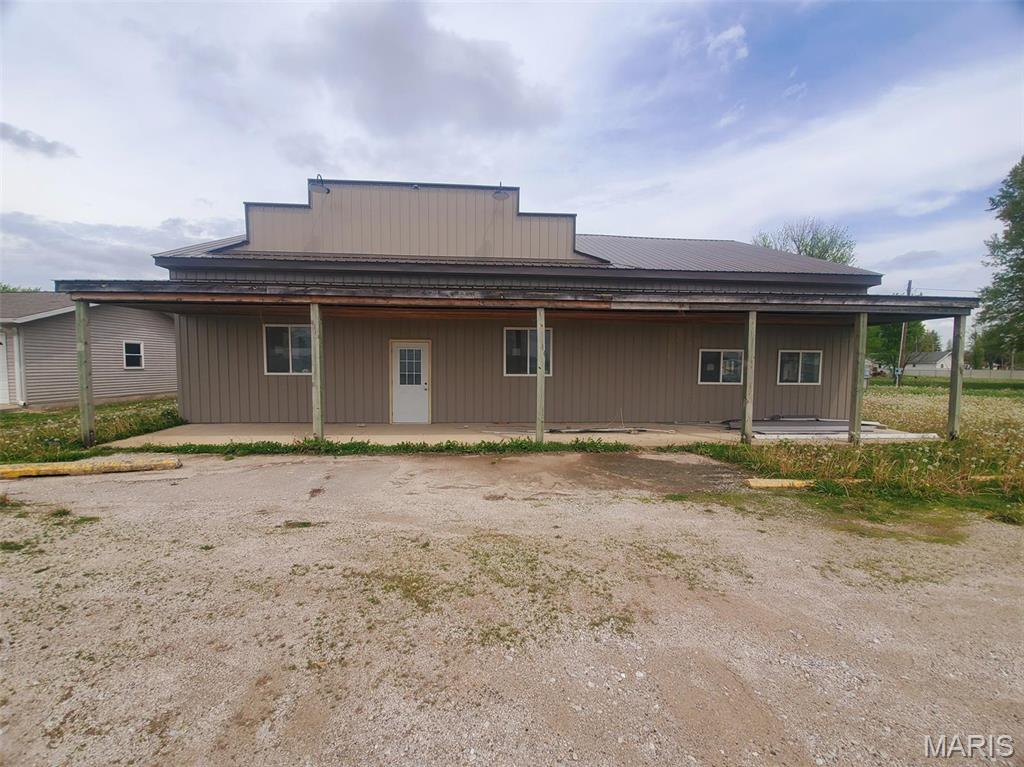 29369 Lake Street Property Photo 1