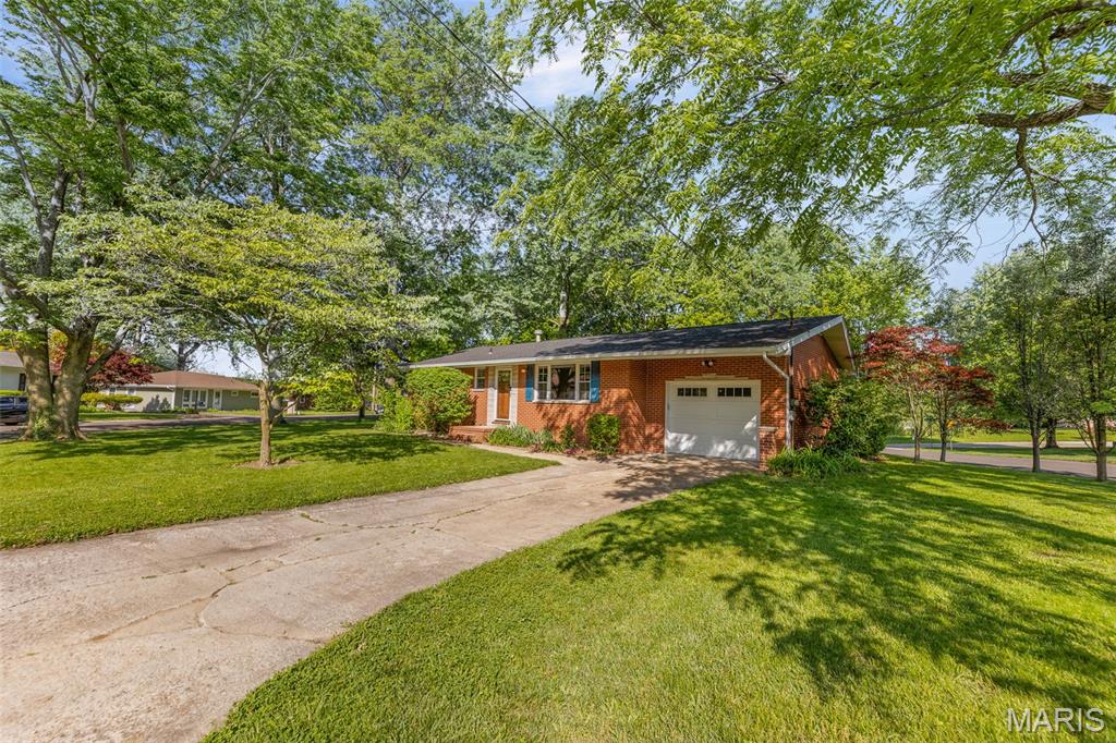 640 Brookwood Drive Property Photo 1