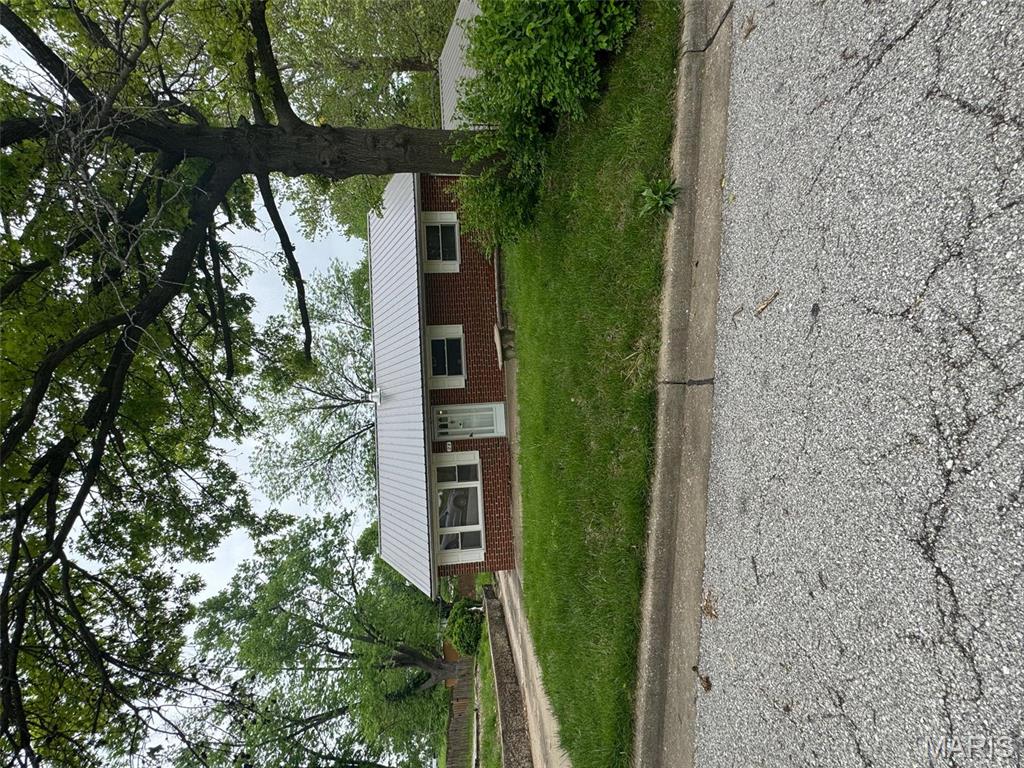 24 James Dr. Property Photo 1