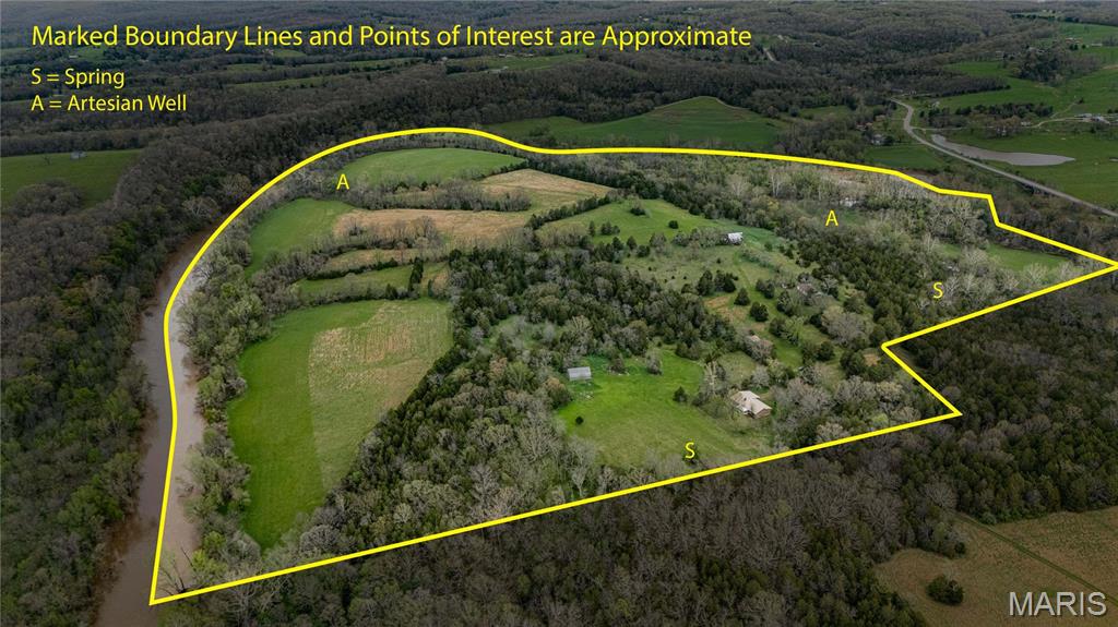 8619 Highway E Property Photo 1