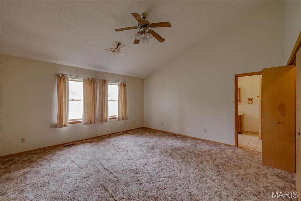 8619 Highway E Property Photo 19