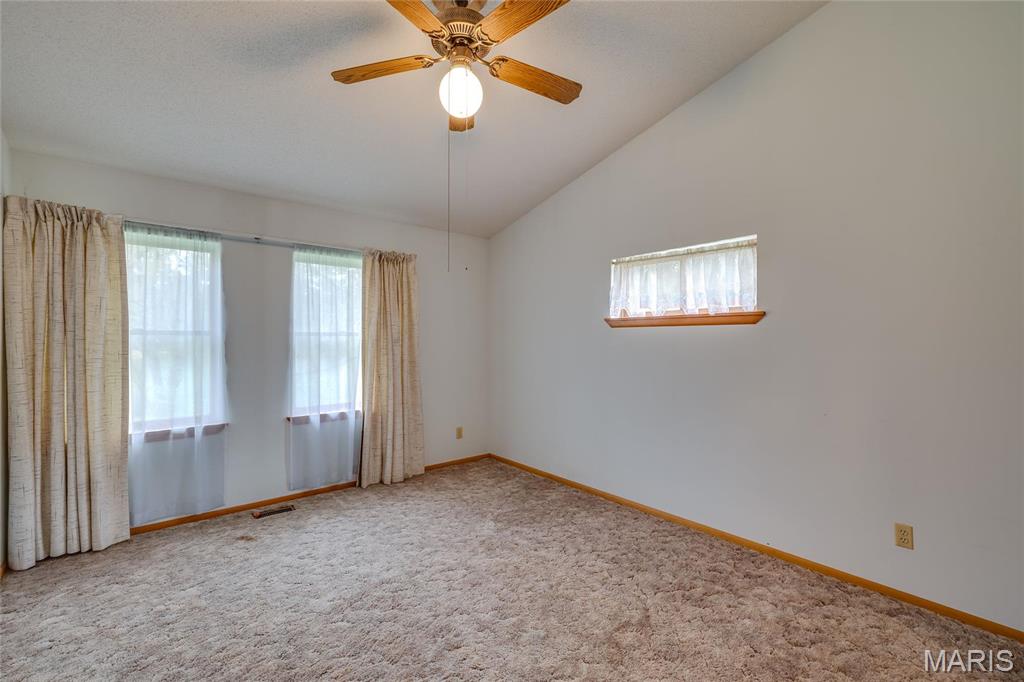 8619 Highway E Property Photo 23