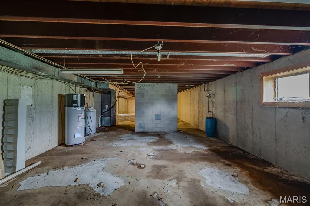 8619 Highway E Property Photo 31