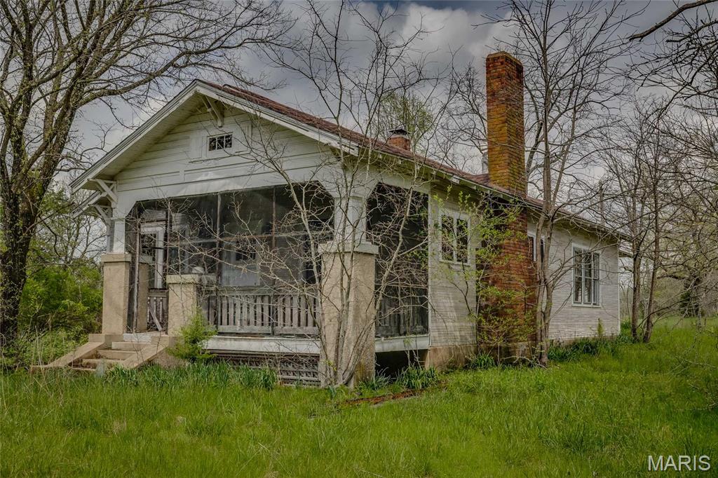 8619 Highway E Property Photo 33