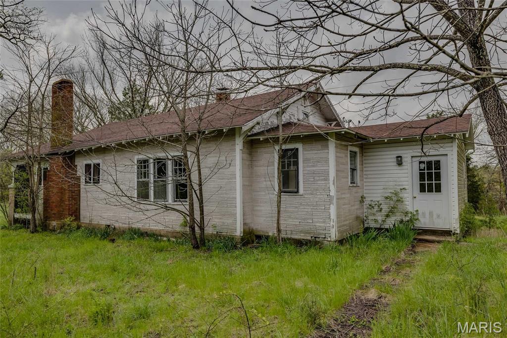 8619 Highway E Property Photo 34
