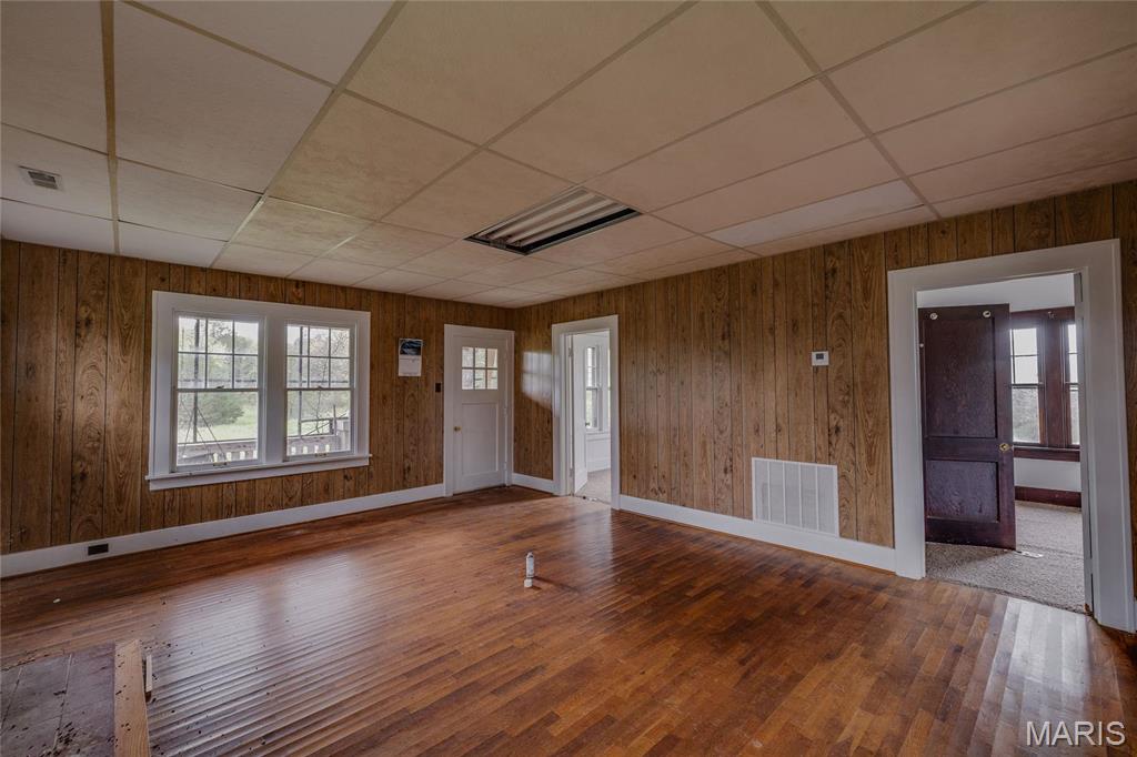 8619 Highway E Property Photo 36