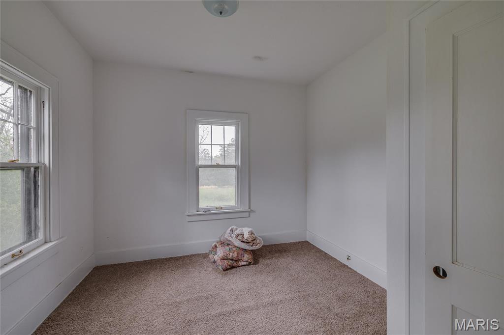 8619 Highway E Property Photo 37