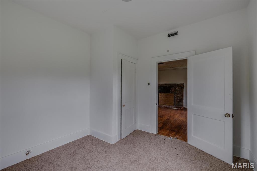 8619 Highway E Property Photo 38