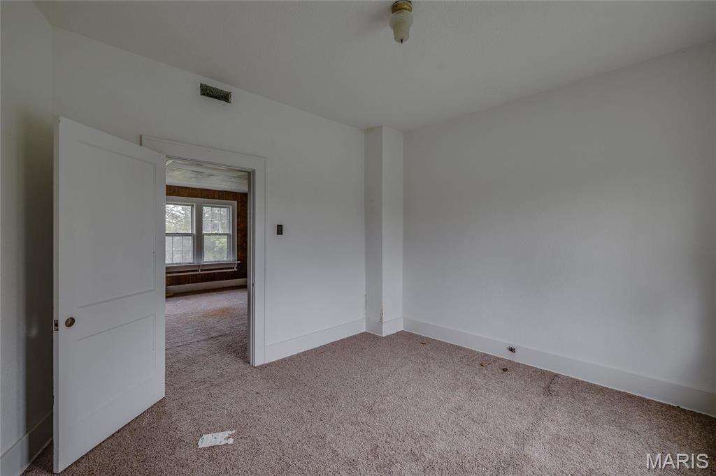 8619 Highway E Property Photo 45
