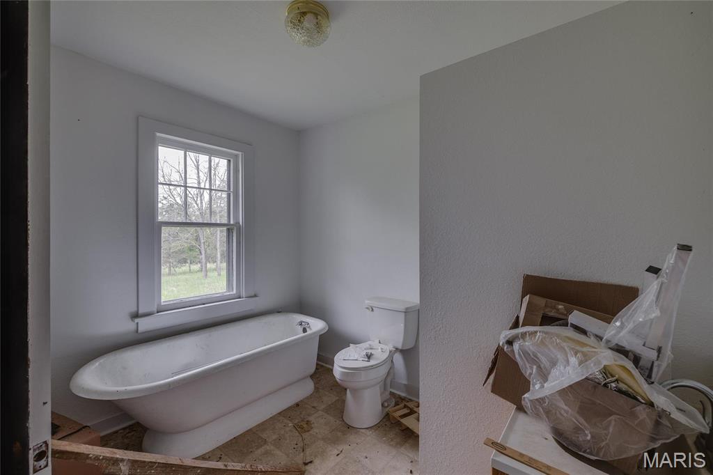 8619 Highway E Property Photo 46