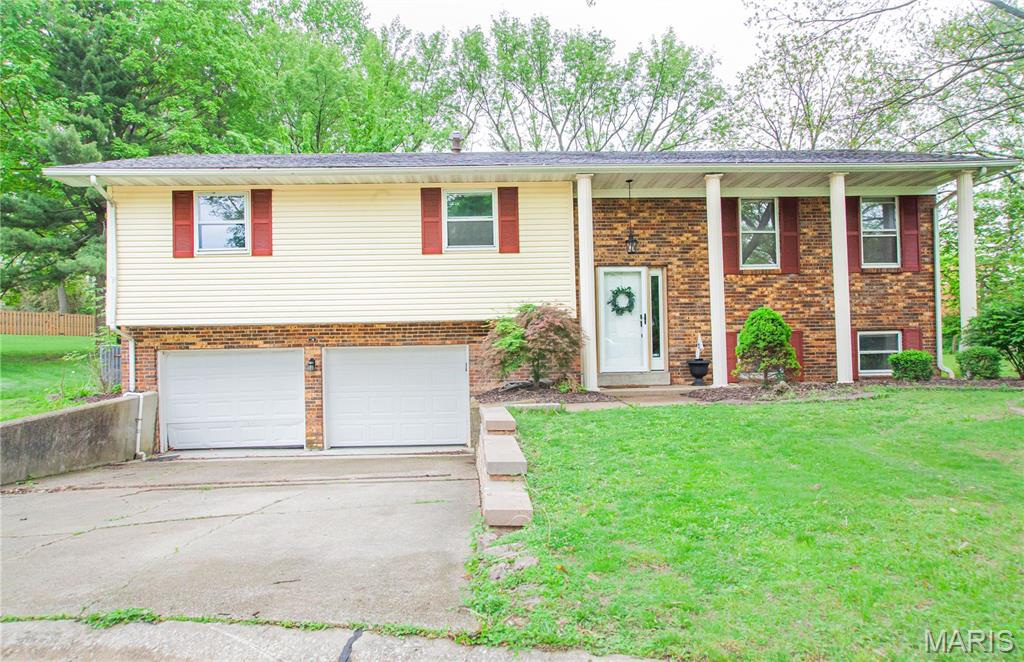 504 Leawood Drive Property Photo 1