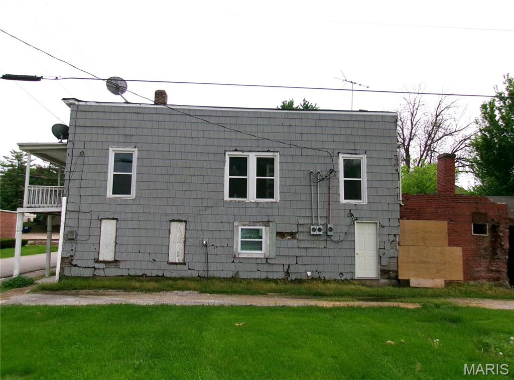 205 Dubois St Property Photo 2