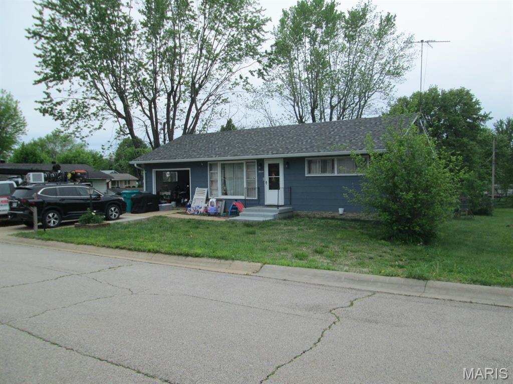 11 W South Street Property Photo 1
