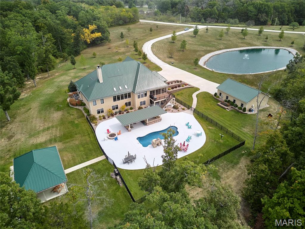21845 Old Log Cabin Road Property Photo 1