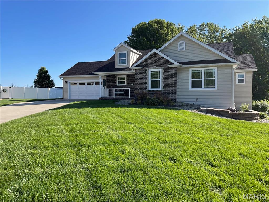 6413 Winter Court Property Photo 1