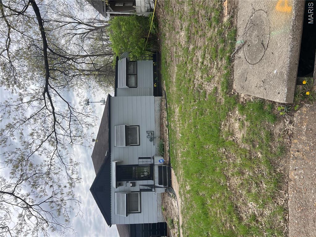 7401 Pleaseway Drive Property Photo 1