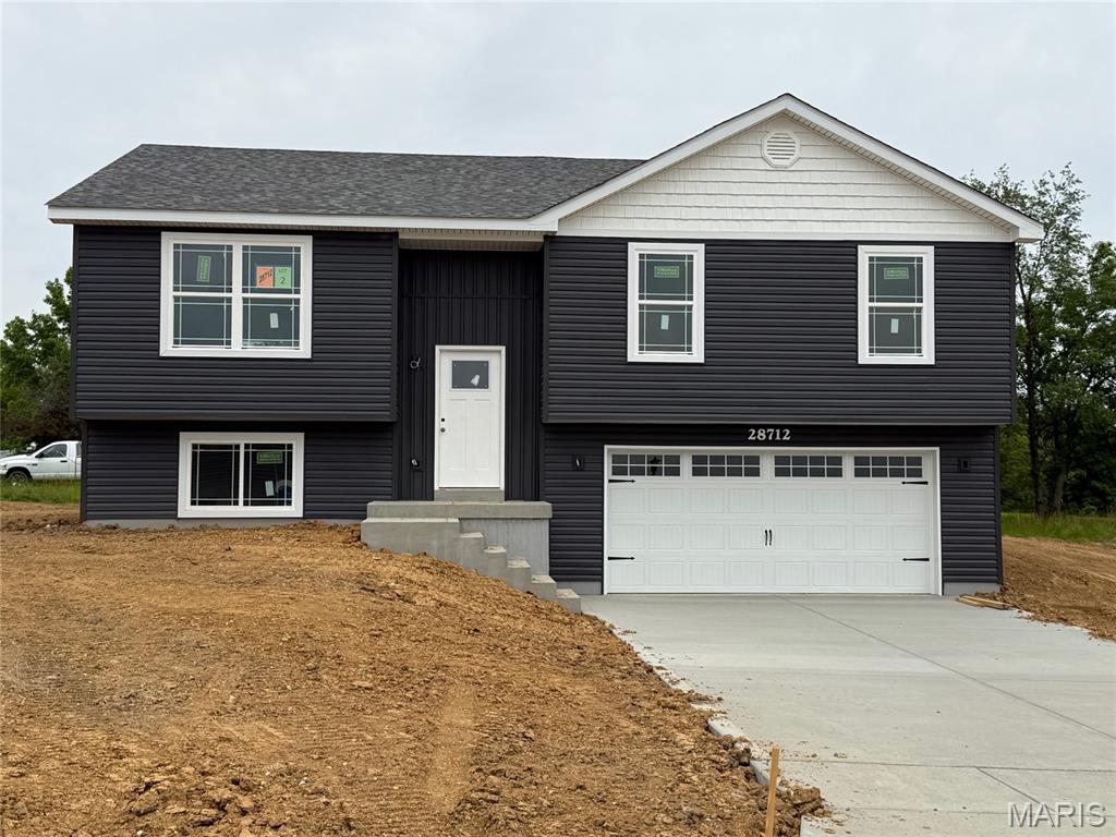 28712 Woodland Heights Property Photo