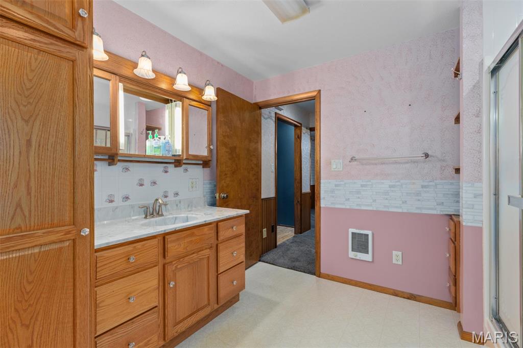 418 E Maple Street Property Photo 18