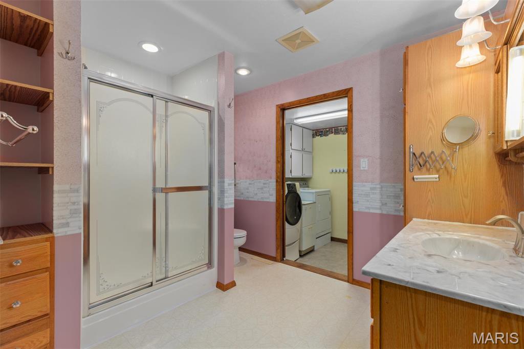 418 E Maple Street Property Photo 19