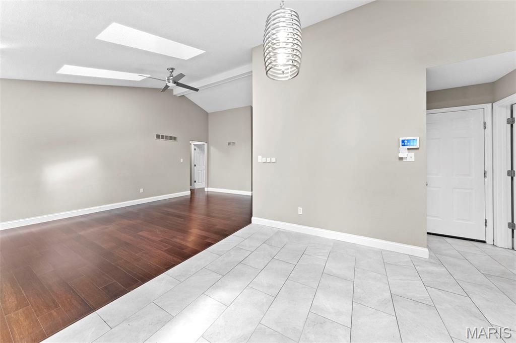 2713 Chapel View Drive Property Photo 7