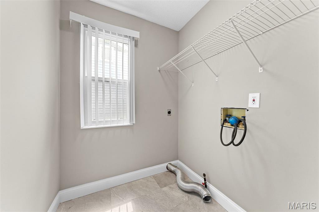 2713 Chapel View Drive Property Photo 14