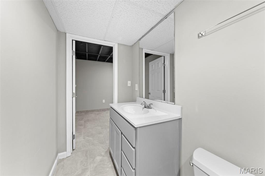 2713 Chapel View Drive Property Photo 29