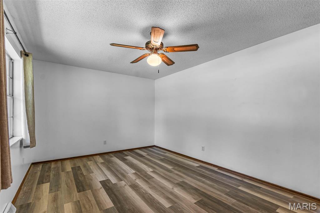 2548 Singing Hills Drive Property Photo 7