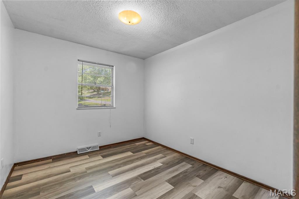 2548 Singing Hills Drive Property Photo 16