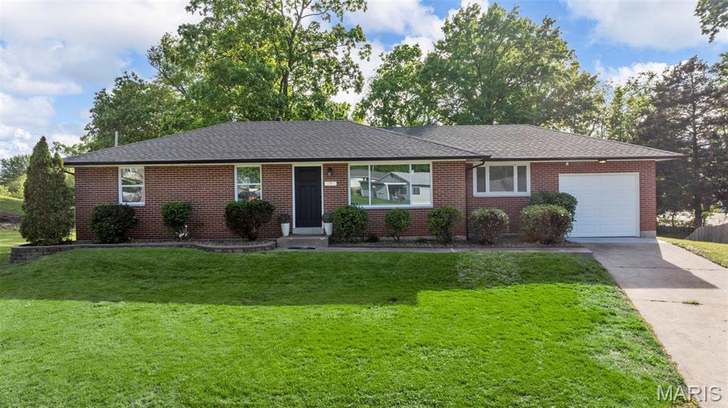 6 Daniel Drive Property Photo 1